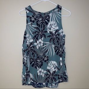 Sleeveless top - Small